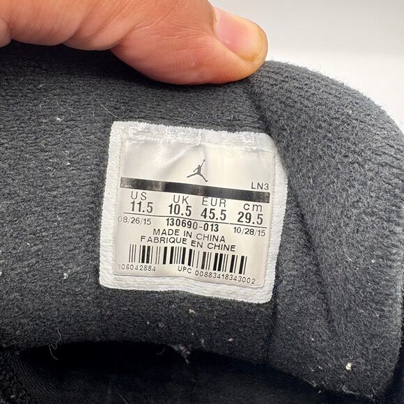 NIKE AIR JORDAN 12 Retro The Master Black Leather White Sz 11.5 - Picture 8 of 9